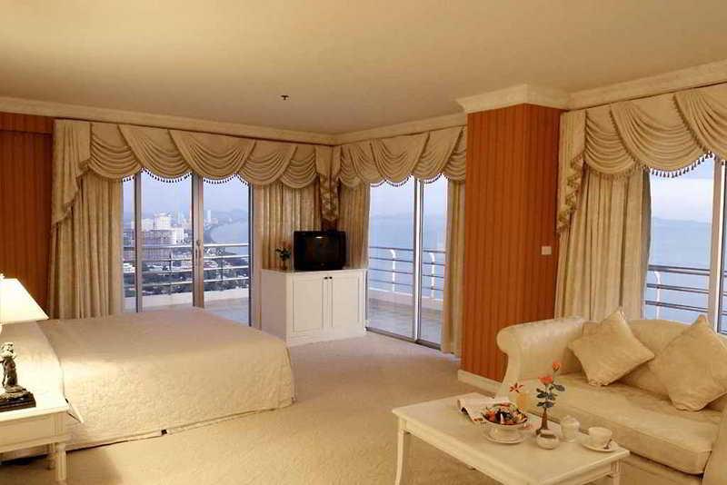 Adriatic Palace Hotel Pattaya Εξωτερικό φωτογραφία